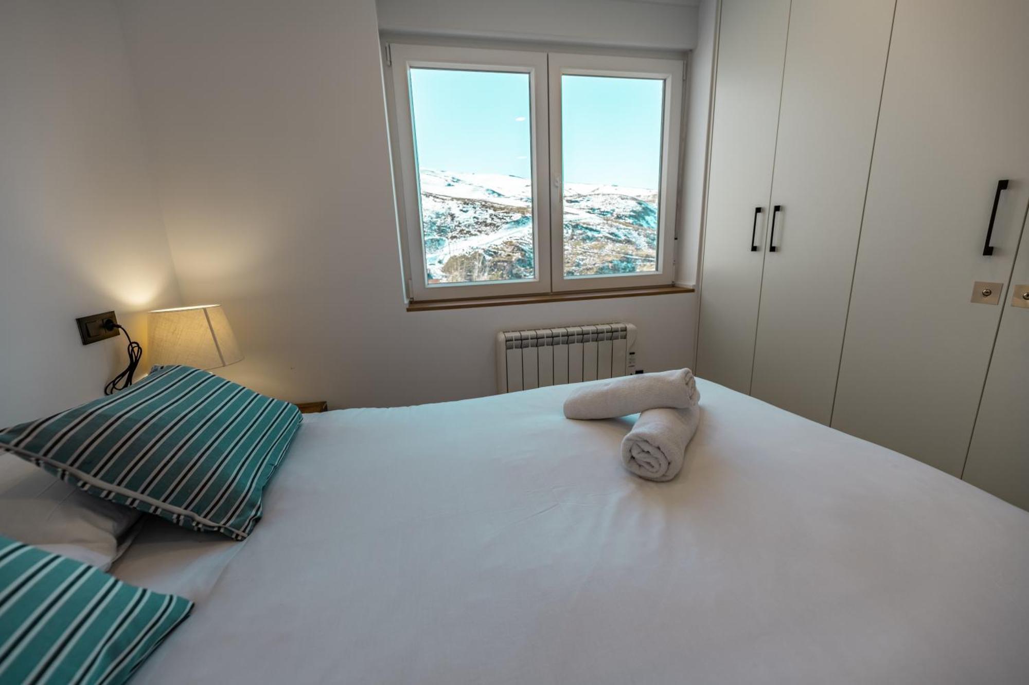Luxury Refurnished Apartment With Private Parking Close To Ski Slopes Sierra Nevada Exterior photo