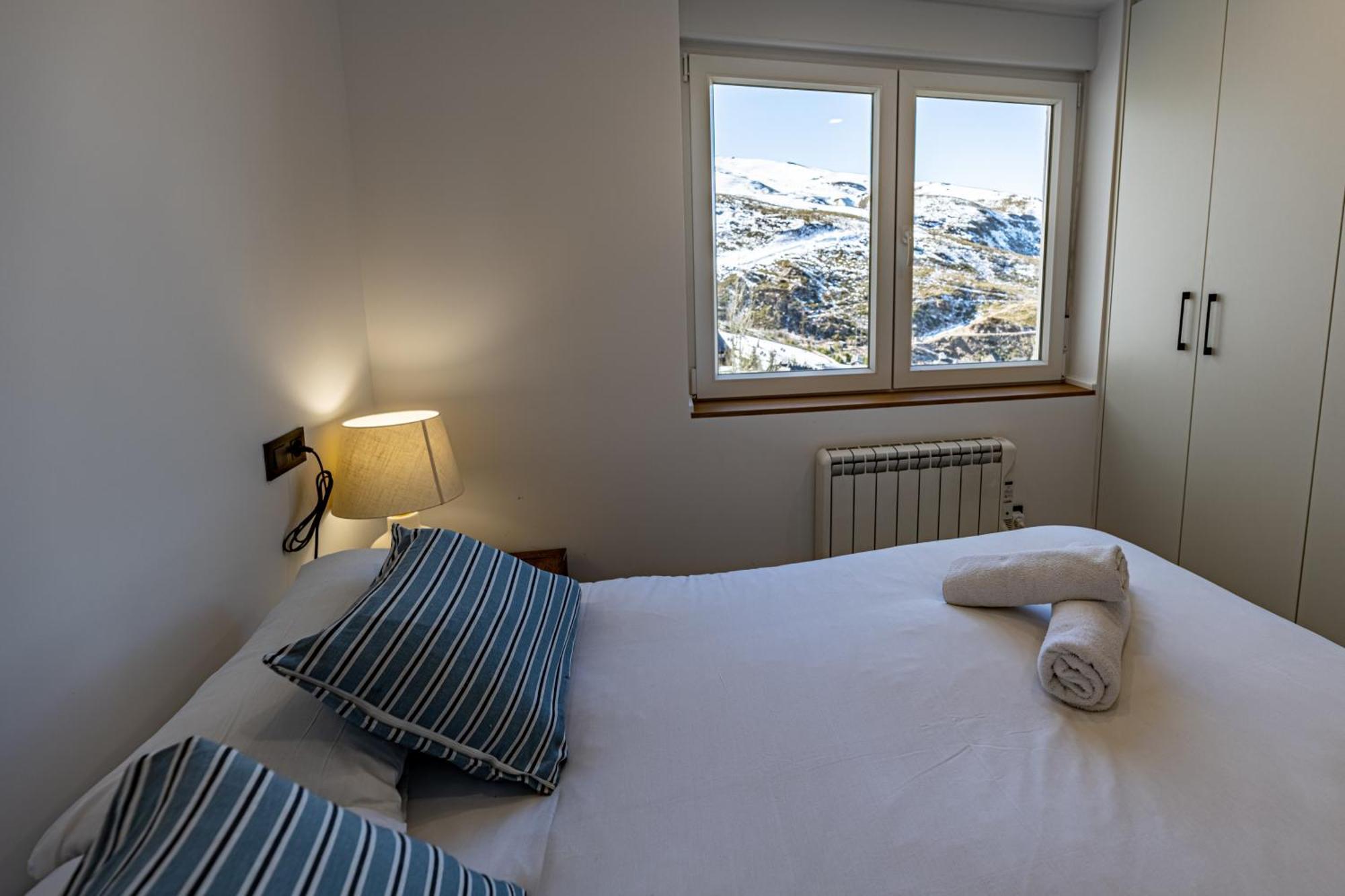 Luxury Refurnished Apartment With Private Parking Close To Ski Slopes Sierra Nevada Exterior photo